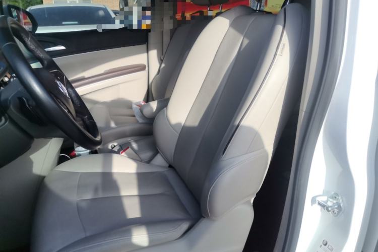 Used Buick GL8 2021 Land Cruiser Executive Class 652T Luxury Model