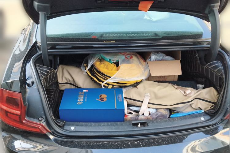 Used Volvo S90 2018 T4 Zhiyi Edition Trunk