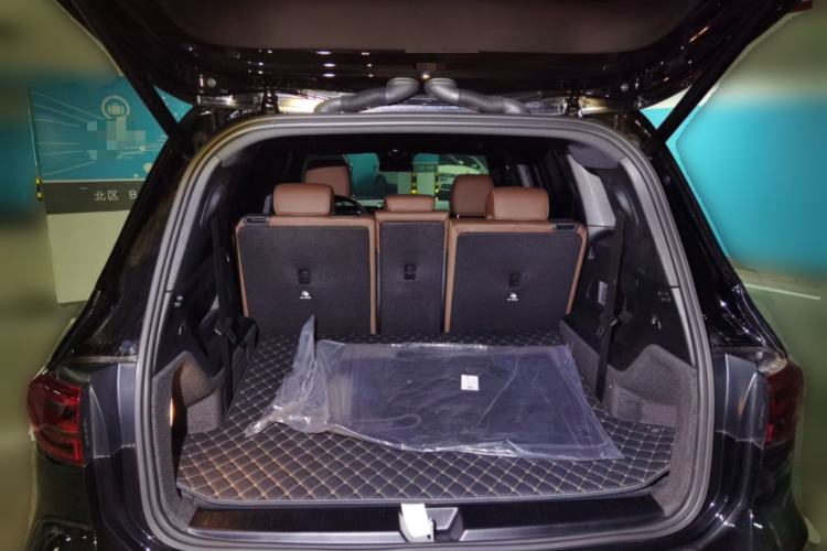 Used Mercedes-Benz GLB 2025 GLB 220 4MATIC Trunk