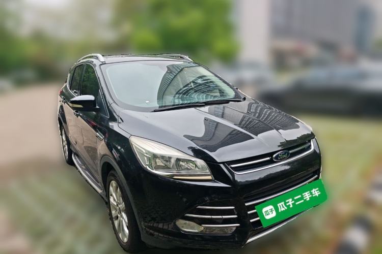 Used Ford Kuga 2013 1.6L GTDi 4x4 Elite Model Front Right 45 Deg
