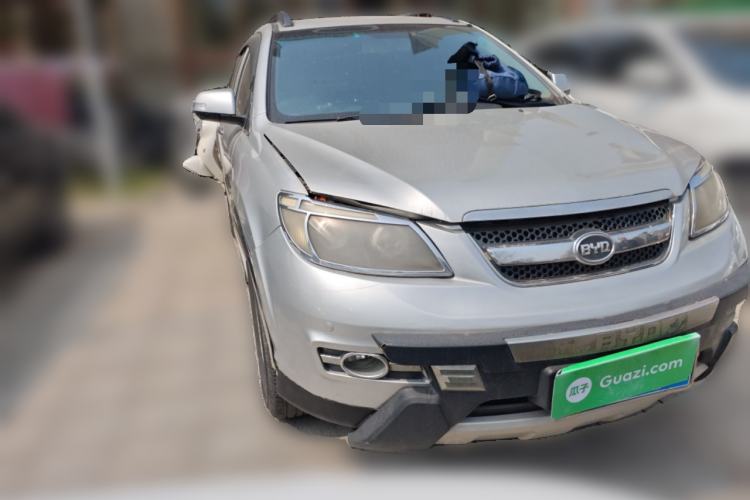 Used BYD S6 2011 2.0L Manual Luxury Edition
