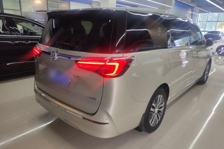 Used Buick GL8 2022 ES Landtrek 653T Luxury Edition