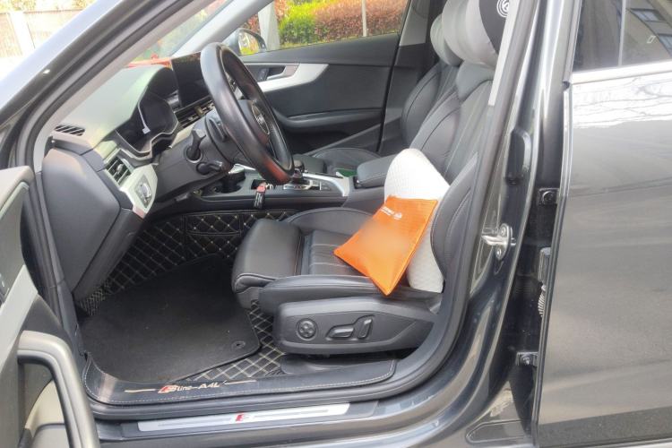 Used Audi A4L 2020 40 TFSI Luxury Dynamic Model