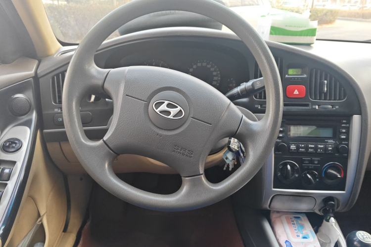 Used Hyundai Elantra 2007 1.6L Manual Comfort Model Steering Wheel