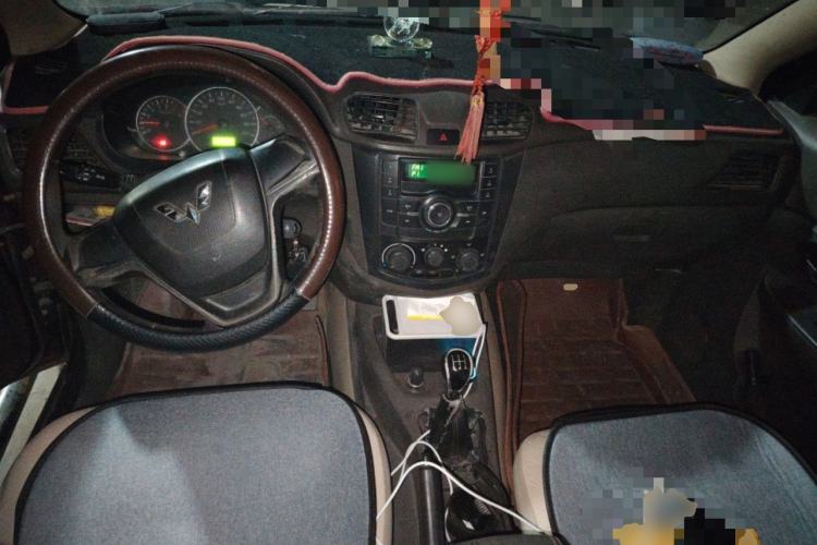 Used Wuling Hongguang 2015 1.2L S Base Model China IV
