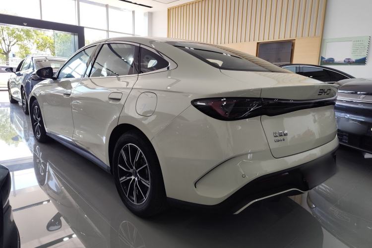 Used BYD Seal 06 New Energy 2024 DM-i 120KM Luxury Model
