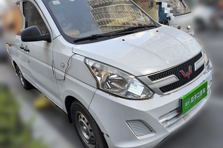 Used Wuling Rongguang V 2015 1.2L Practical Model
