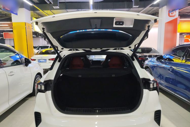 Used Lynk & Co 06 2020 1.5T JinPro model
