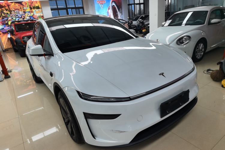 Used Tesla Model Y 2025 Rear-Wheel Drive First Edition