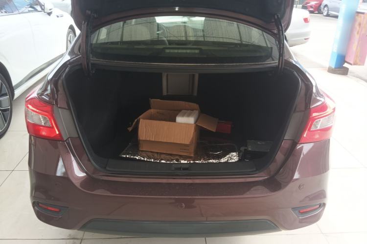 Used Nissan Sylphy 2016 1.6 XL CVT Luxury Edition Trunk