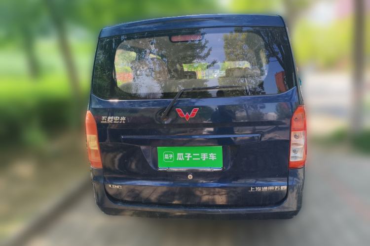 Used Wuling Rongguang V 2015 1.2L Standard Version
