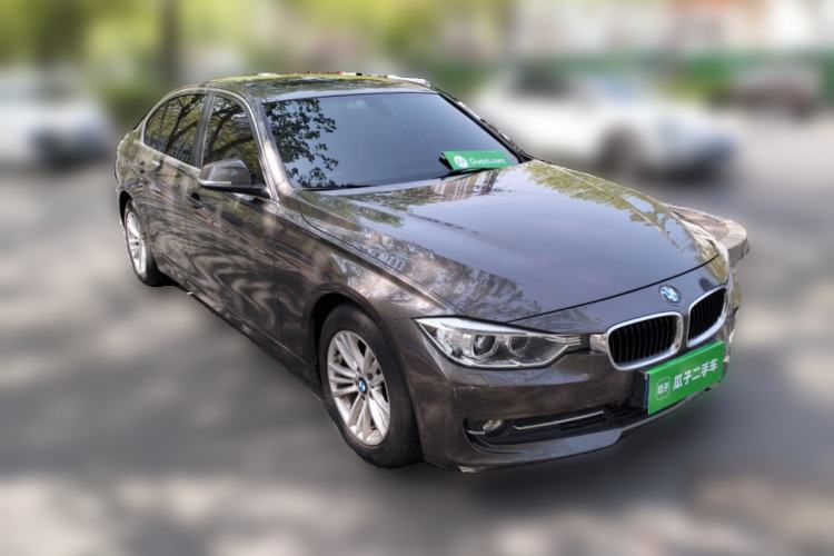 Used BMW 3 Series 2015 316Li Fashion Model Front Right 45 Deg