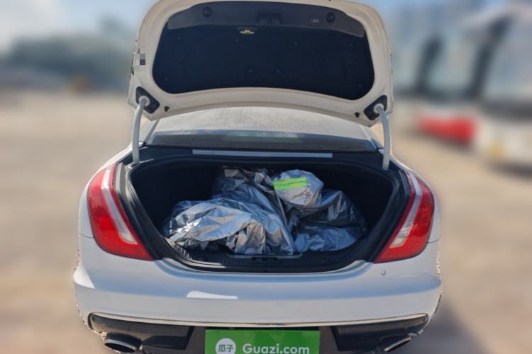 Used Jaguar XJ 2016 XJL 2.0T Two-Wheel-Drive Elegant Business Edition
