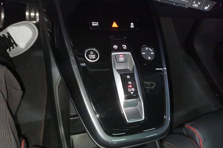 Used Audi Q5 e-tron 2023 40 e-tron Starry Edition Mecha Kit
