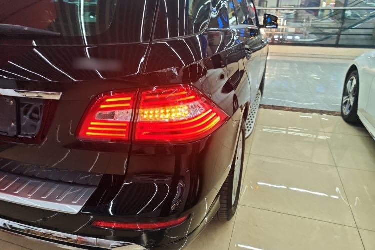 Used Mercedes-Benz M-Class 2014 ML 400 4MATIC Dynamic Model
