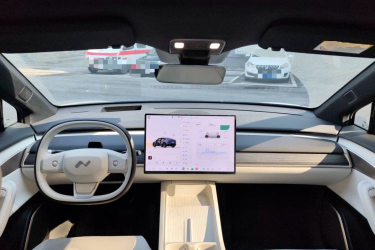 Used ONVO L60 2024 60 kWh All-Wheel Drive