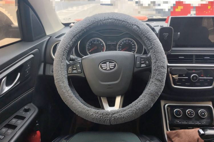 Used Bestune X40 2019 1.6L Automatic Luxury Edition China VI
