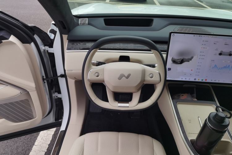 Used ONVO Luxeed L90 2025 Model—Max Six-Seater Version