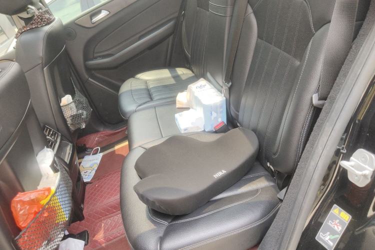 Used Mercedes-Benz GLE 2016 GLE 320 4MATIC Luxury Model Left Rear Seat