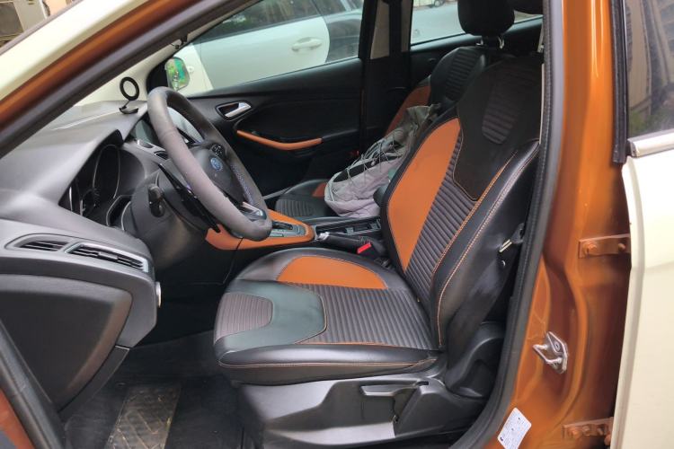 Used Ford Focus 2017 Hatchback EcoBoost 180 Automatic Sport Model Left Front Seat