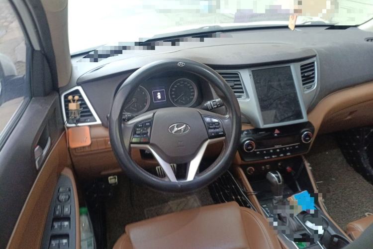 Used Hyundai Tucson 2015 1.6T Dual-Clutch Two-Wheel-Drive Smart Model
