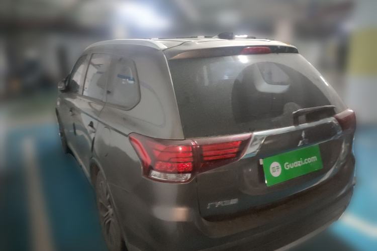 Used Mitsubishi Outlander 2018 2.0L Two-Wheel Drive Glory Edition 5 Seats