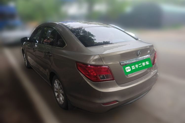 Used FORTHING Joyear S50 2014 1.6L CVT Luxury Model
