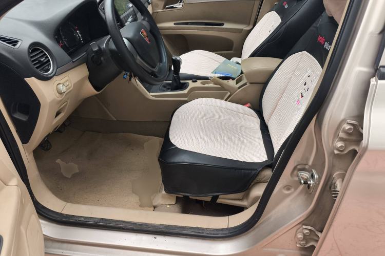 Used Roewe 350 2015 1.5L Manual Luxury Sunroof Edition
