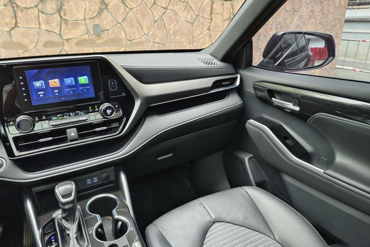 Used Toyota Crown Kluger 2022 2.0T Four-Wheel Drive Enjoyment Edition Interior 8