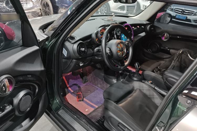 Used MINI MINI 2018 1.5T COOPER Classic Edition Five-Door Version