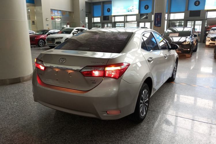 Used Toyota Corolla 2017 Revised Version 1.2T S-CVT GL-i Rear Right 45 Deg