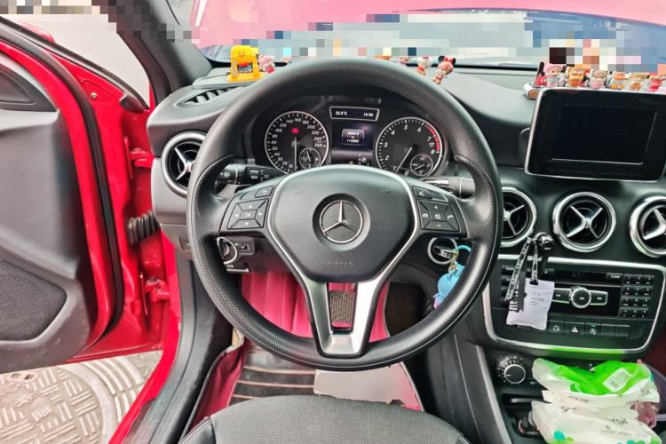 Used Mercedes-Benz A-Class 2015 A 180 Standard Model Steering Wheel