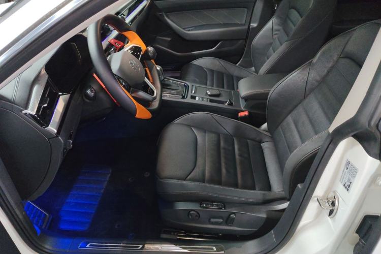 Used Volkswagen FAW-Volkswagen CC 2023 380TSI Striking Edition
