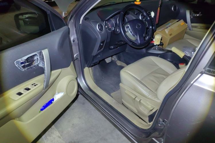 Used Nissan Qashqai 2010 20X LE CVT 2WD Driver Seat