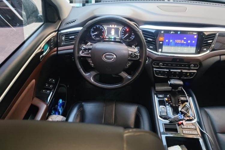 Used GAC Trumpchi GS8 2017 320T Two-Wheel Drive Luxury Smart Connectivity Version (7 Seats)