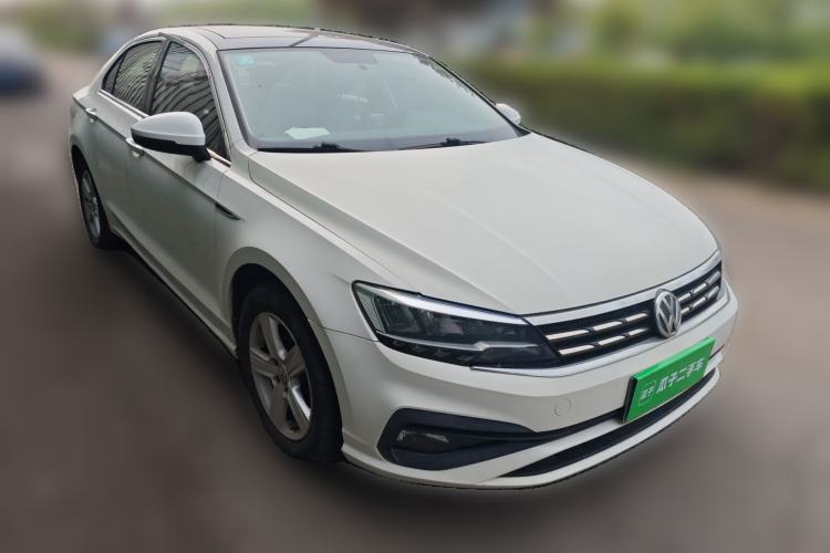 Used Volkswagen Lamando 2019 230TSI DSG Vision Edition China VI Standard Front Right 45 Deg
