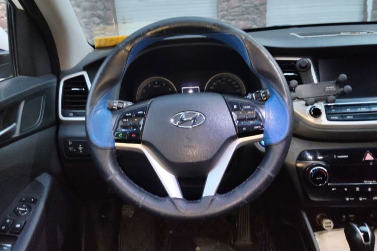 Used Hyundai Tucson 2018 1.6T Dual-Clutch Two-Wheel Drive 15th Anniversary Special Edition
