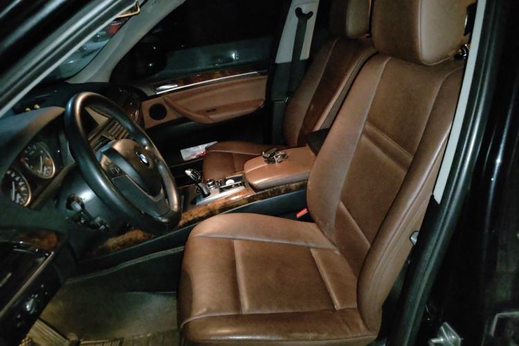 Used BMW X5 2011 xDrive35i Luxury Model