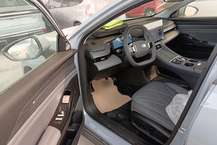 Used Geely Galaxy L6 2025 EM-i 140km Explorer+ Edition