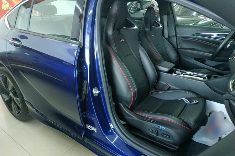 Used Buick Regal 2021 GS 28T Prestige Model
