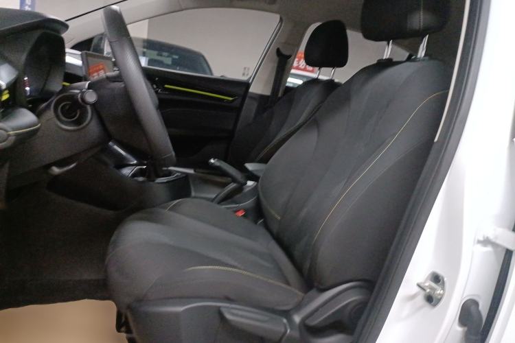 Used Roewe i5 2021 1.5L Manual Platinum Edition Left Front Seat