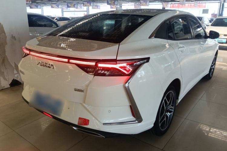 Used Dongfeng Aeolus Yixuan 2021 230T Automatic Chasing Shadow Edition