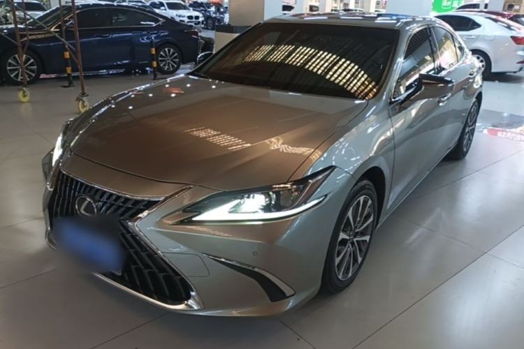Used Lexus ES 2022 300h Excellence Edition
