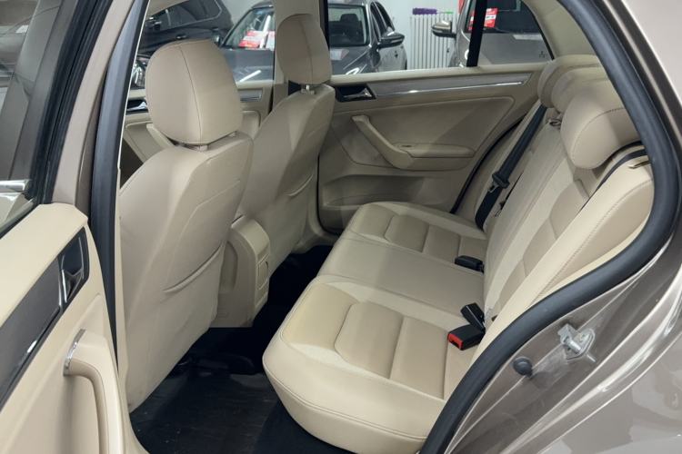 Used Volkswagen Bora 2014 1.6L Automatic Comfort Model Interior 3