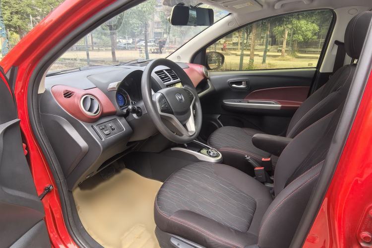 Used Changan Benni 2014 1.4L IMT Luxury Model with Sunroof
