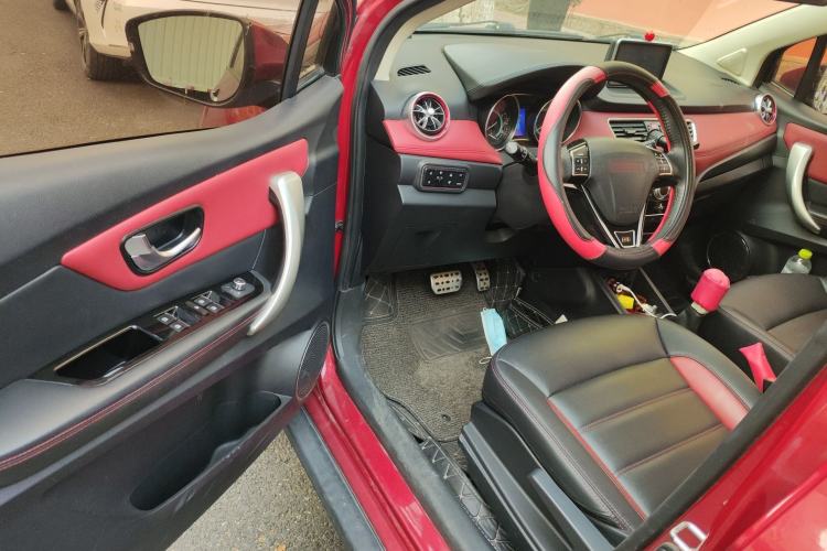 Used Haval H1 2015 1.5L AMT Luxury Model
