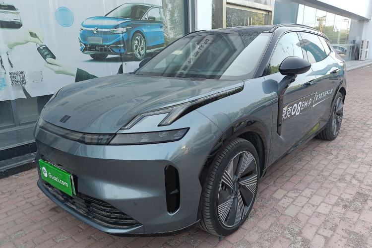 Used Lynk & Co 08 EM-P 2025 220 km All-Wheel-Drive Performance Halo