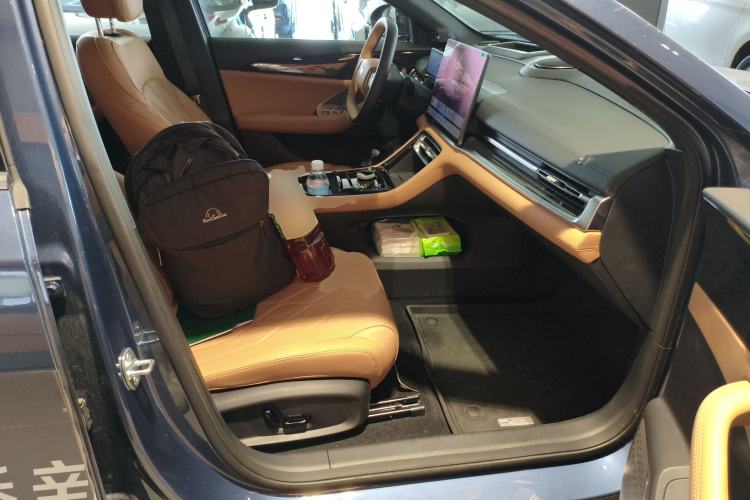 Used Geely Galaxy A7 2025 Model EM-i 150km Starship Edition Right Front Seat