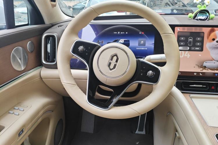 Used Hima AITO M9 2024 All-Electric Ultra Version 100 kWh 6-Seater Model Steering Wheel