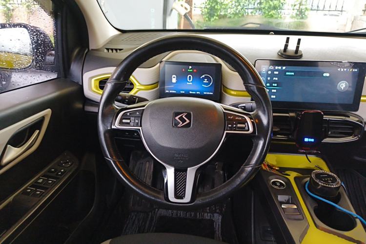 Used SOL E10X 2021 302 km Range Luxury Version 31.4 kWh